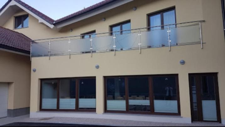 Hotel And Restaurant Ana Hrib-Loski Potok Bagian luar foto